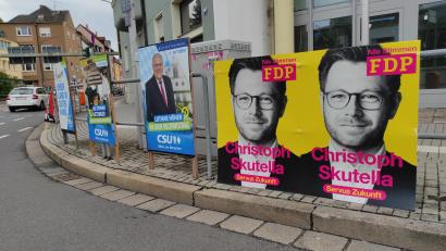 Archivbild: rg
Die Stadt Weiden möchte die Regeln für Wahlplakate abändern. Eine Reduzierung aber ist nicht vorgesehen.