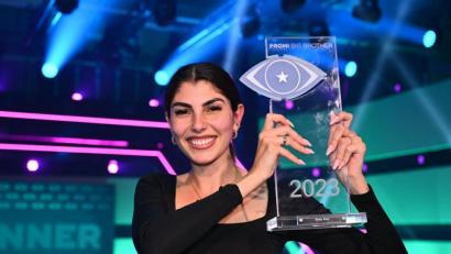Bild: Willi Weber/SAT.1/dpa
Reality-Sternchen Yeliz Kocc ist die Gewinnerin der Sat.1-Show „Promi Big Brother“.