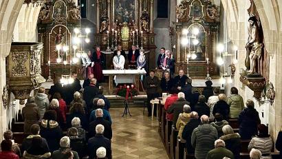 Bild: Rosenberg/exb
Ein abwechslungsreiches Programm gibt es beim altbayerischen Adventsingen zu hören.