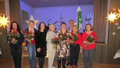 Bild: Marienheim/exb
Ehrungen und Verabschiedungen im Caritas-Marienheim (von links): Daniela Donhauser, Irene Drechsler, Pflegedienstleiterin Susanne Frey, Gabriele Geißler, Rosa Zahn, Heimleiter Wolfgang Rattai, Ursula Kokot und Monika Bauer.