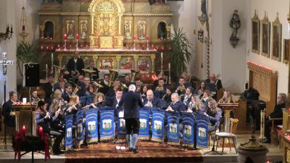 Bild: Stadt- und Jugendblaskapelle Bärnau/exb
Adventskonzerte gaben die Grenzlandbuam und -moidla in den Pfarrkirche in Plößberg (Bild), Bärnau und Schwarzenbach.