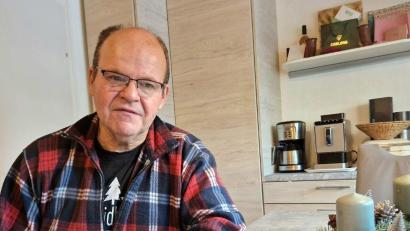 Bild: Thomas Dobler
Günter Weller aus Schwandorf hat ein sehr ungewöhnliches Schreiben seines Energieversorgers erhalten.