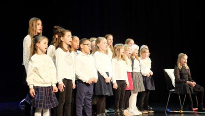 Bild: Erwin Jahreis/exb
Der Kinderchor begeisterte beim Weihnachtskonzert der Musikschule Marktredwitz.