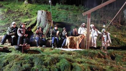 Bild: Stammtisch Kuemmerling/exb
Eine lebendige Krippe macht den Reiz der Waldweihnacht des Stammtischs Kuemmerling im Eiselbachtal aus.
