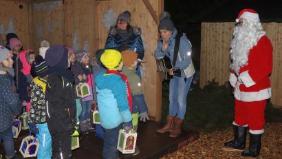Bild: mfh
Die Vorschulkinder des Kindergartens An der Allee freuten sich über den Nikolaus-Besuch.