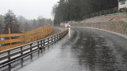 Bild: pi
"Freie Fahrt" heißt es wieder auf der Staatsstraße 2396 bei Georgenberg.