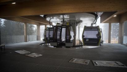 Bild: Eric Waha/fph
Kurz vor der Einweihung der Seilbahn Nord am Ochsenkopf war es noch ruhig. Am Eröffnungstag mit Ministerpräsident Markus Söder vergangenen Freitag war kaum ein Durchkommen.