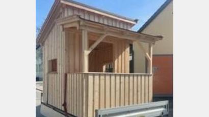 Bild: Richard Kurz/exb
Die Zimmerer-Innung Schwandorf verlost wieder ein Spielhaus für Kindergärten.