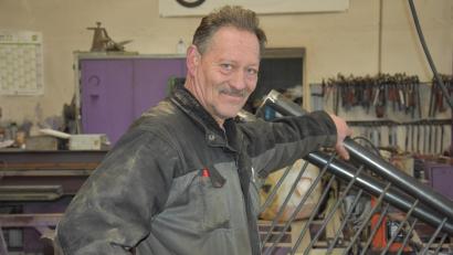 Bild: Stefanie Roth
Metallbaumeister Karl-Heinz Eismann in seiner Werkstatt im Industriegebiet in Grafenwöhr.