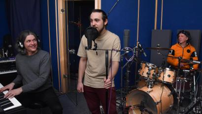 Bild: Stephan Huber
Die Amberger Soulband Tanquoray nimmt derzeit ihr neues Album "Soulicana" im Kickstreet-Studio im Musikomm auf. Finanzieren wollen die Mitglieder es mit einer Kickstarter-Kampagne.