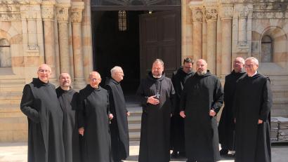 Bild: Dormitio-Abtei
Die Benediktinermönche in Jerusalem, darunter der Winklarner Benediktinerpater Matthias Karl, haben Weihnachten 2023 ohne Baum, Sterne und Kugeln gefeiert.