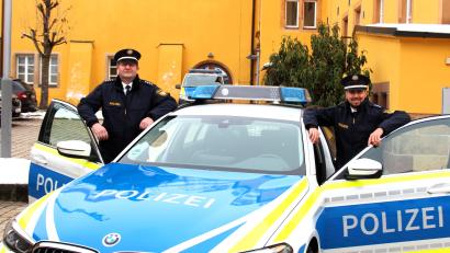 Bild: stg
Jörg Horn (links) ist der neue Stellvertretende Leiter der Polizeiinspektion Kemnath, "Übergangs"-Chef Lukas Blöchl verlässt die PI zum 1. März 2024.