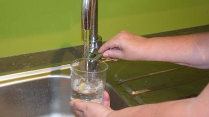 Bild: fz
Trinkwasser ist ein kostbares Lebensmittel. Die Gemeinde Irchenrieth sichert die Versorgung der Haushalten mit der Steinwaldgruppe langfristig.