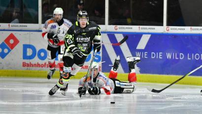 Bild: A.&amp; J. Pastuska
Der ERSC Amberg empfängt die Peißenberg Miners und entscheidet das Spiel mit 7:3 für sich.