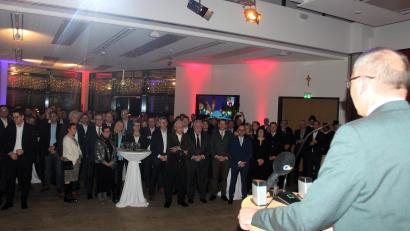 Bild: stg
Über 200 geladene Gäste konnten im Foyer der Mehrzweckhalle begrüßt werden.