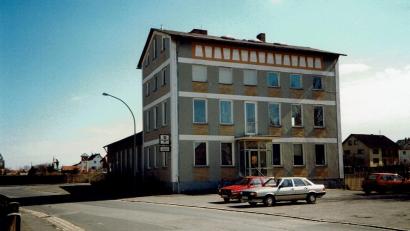 Bild: sh
Das im Jahr 1963 erbaute erste Vitusheim, an das sich nur mehr die etwas älteren Schnaittenbacher erinnern können, ist hier zu sehen.