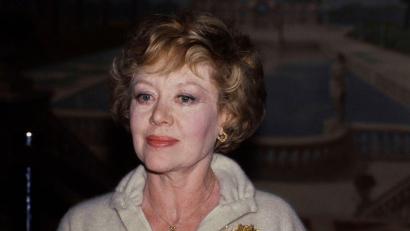 Bild: Carlos Rene Perez/AP/dpa
Die Schauspielerin Glynis Johns im September 1982 in New York.