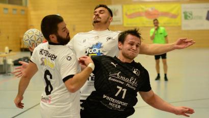 Archivbild: ham
Sebastian Mensch (Nummer 71/Szene aus einem früheren Spiel) und die HSG-Handballer verloren seit mehr als einem Jahr wieder einmal ein Heimspiel.