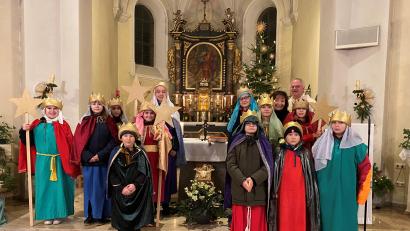 Bild: Brigitte Grimm/exb
Zwei Tage lang waren die Sternsinger in Neukirchen und Etzelwang unterwegs.