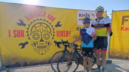 Archivbild: Meier/privat
Resi Meier (links) und Albert Hölzl beim Rhön-Marathon in Bimbach.