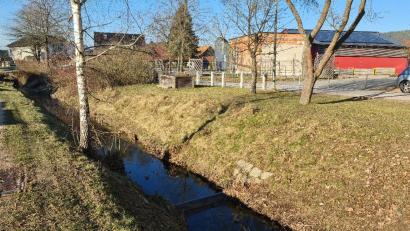 Bild: sne
Sitzstufen, Wasserspiele und Trittsteine sollen Leute an den Schwarzenbach locken.