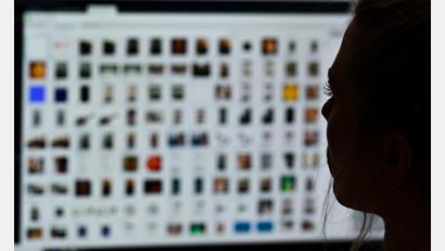 Symbolbild: Arne Dedert/dpa
Ein Lehramtstudent aus Unterfranken soll Kinderpornografie besessen haben.