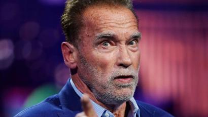 Bild: Jack Dempsey/AP/dpa/Archivbild
Der Schauspieler Arnold Schwarzenegger bei einer Veranstaltung in Las Vegas.