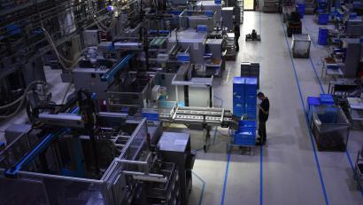 Bild: lue
Die Produktion bei Scherdel-Wiesauplast ist energieintensiv. Um sich für die Zukunft zu rüsten, will das Unternehmen grünen Strom über eine Freiflächen-PV-Anlage nutzen.