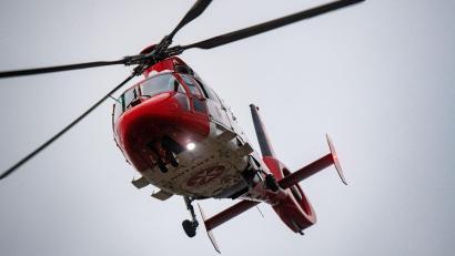 Symbolbild: Stefan Sauer/dpa
Ein Rettungshubschrauber hat den Verletzten ins Klinikum Weiden gebracht.