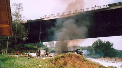 Archivbild: Christine Buschhorn/Wikipedia
Deutschlands teuerster Verkehrsunfall ereignete sich im August 2004 an der Wiehltalbrücke in Nordrhein-Westfalen. Das Gutachten zum Unfall wurde in Gebenbach erstellt.