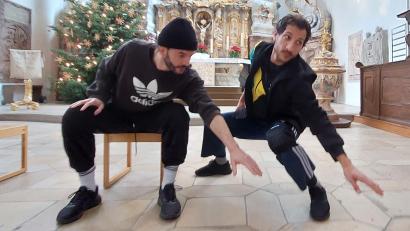 Bild: Kunz
Die beiden Tänzer Guido Badalamenti und David Cahier bei den Proben in der Michaelskirche.