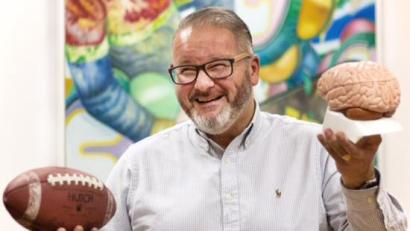 Bild: TH Deggendorf
Das Beste aus zwei Welten: Bis zu dreimal im Jahr reist Peter Schmieder in die USA ins Silicon Valley. Einmal im Jahr gibt es wiederum Besuch von der Santa Clara University im Bayerischen Innovations-Transformations-Zentrum.