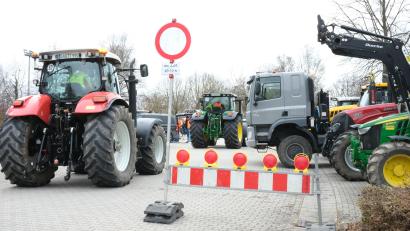Symbolbild: Rudolf Hirsch
Landwirte wollen in Wackersdorf auch am Montag protestieren.