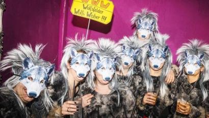 Bild: jp
Sie schossen den Vogel ab, die Wolfsfelder Wolfsweiber. Hoffentlich war kein Problem-Wolf dabei.