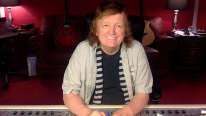 Bild: Milli Segieth
Der deutsche Musikproduzent Frank Farian in seinem Tonstudio (2016). Foto: Milli Segieth/Frank Farian/dpa