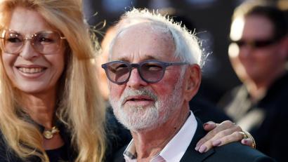 Bild: Chris Pizzello/Invision/AP/dpa
Seine Filme sind preisgekrönt - so wie er. 1999 wurde Norman Jewison bei der Oscar-Verleihung mit dem Irving G. Thalberg Award für seine Lebensleistung ausgezeichnet.