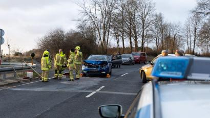 Bild: rw
Beim Zusammenstoß zwischen Altenstadt und Windischeschenbach wurde ein Mann verletzt.