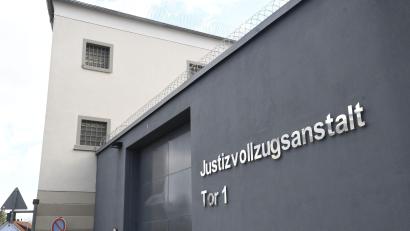 Archivbild: Petra Hartl
In der Justizvollzugsanstalt Amberg saß der Angeklagte ein, als er einen Mitgefangenen mit einem Messer attackierte.