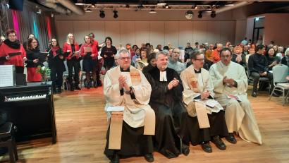 Bild: Pfarrei St. Jakob/exb
Vertreter verschiedener Konfessionen treffen sich anlässlich der Woche der Einheit der Christen zu einem ökumenischen Gottesdienst.