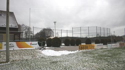 Bild: bjp
Die Erneuerung des Hartplatzes und ein stufenfreier Zugang zum Sportheim stehen an vorderster Stelle im Plan für eine Modernisierung der Trabitzer Sportanlage.