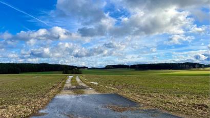 Bild: Krones
Hier soll nahe Großschönbrunn ein neuer Kernweg ausgebaut werden.