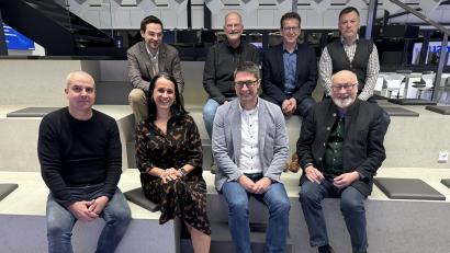 Bild: bgm
Armin Aichinger (vorne, Zweiter von rechts) ist neuer Kreisvorsitzender des Arbeitskreises Schule, Bildung und Sport des CSU-Kreisverbandes. Seine Stellvertreterin ist Tanja Renner (vorne, Zweite von links).