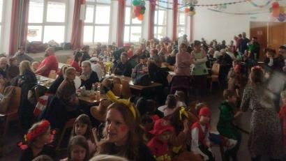 Bild: Maximilian Fellner/exb
Sehr gut besucht war der Kinderfasching der Landjugend im Tillensaal.