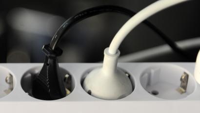 Bild: Tobias Hase/dpa
Wegen Mietschulden stellte ein Sulzbach-Rosenberger seiner Mieterin den Strom ab. Dann bekam der Mann aber selbst ein Problem. Mit der Polizei. Aber nicht wegen des Stroms.