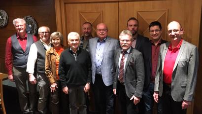 Bild: Martin Pöllath/exb
Aktive und ehemalige Mandatsträger der FDP/FWS: (von links) Werner Renner, Herbert Pilhofer, Gita Munker, Hans Pickel, Christian Sperber, Hans-Jürgen Reitzenstein, Karl-Heinz Kreiner, Christian Weiß, Benjamin Hiltl und Martin Pöllath.