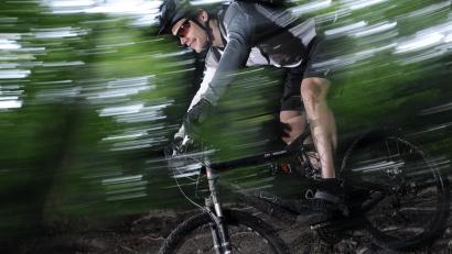 Symbolbild: Tobias Hase/dpa
Die Bikeschaukel Fränkische Schweiz soll Mountain- und Gravel-Bikern ein Netz ausgewiesener Wege anbieten.