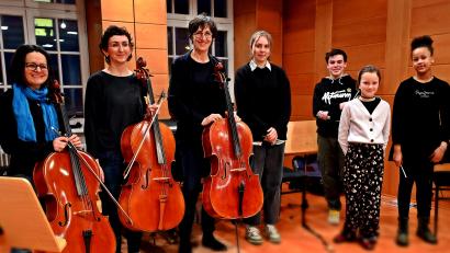 Bild: R. Kreuzer
Ein gelungener Abend, den die jungen Musiker der Franz-Grothe-Musikschule in Weiden mit Celloklängen gestalteten.