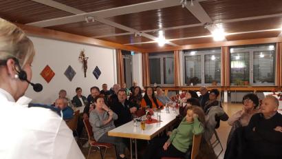 Bild: Georg Hüttner/exb
Viele Betrüger locken gerade ältere Bürger gerne in die Falle. Wie man sich gegen Betrüger wehren kann, darauf ging die Polizeipuppenbühne auf anschauliche Art und Weise ein.