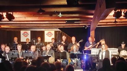Bild: Manfred Mislik/exb
Die Metro Big Band präsentiert "Swing im Ring"