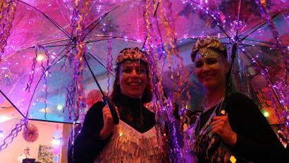 Bild: Willi Ertl
Fantasievolle Masken sind zu bewundern beim Frauenfasching in Sorghof.